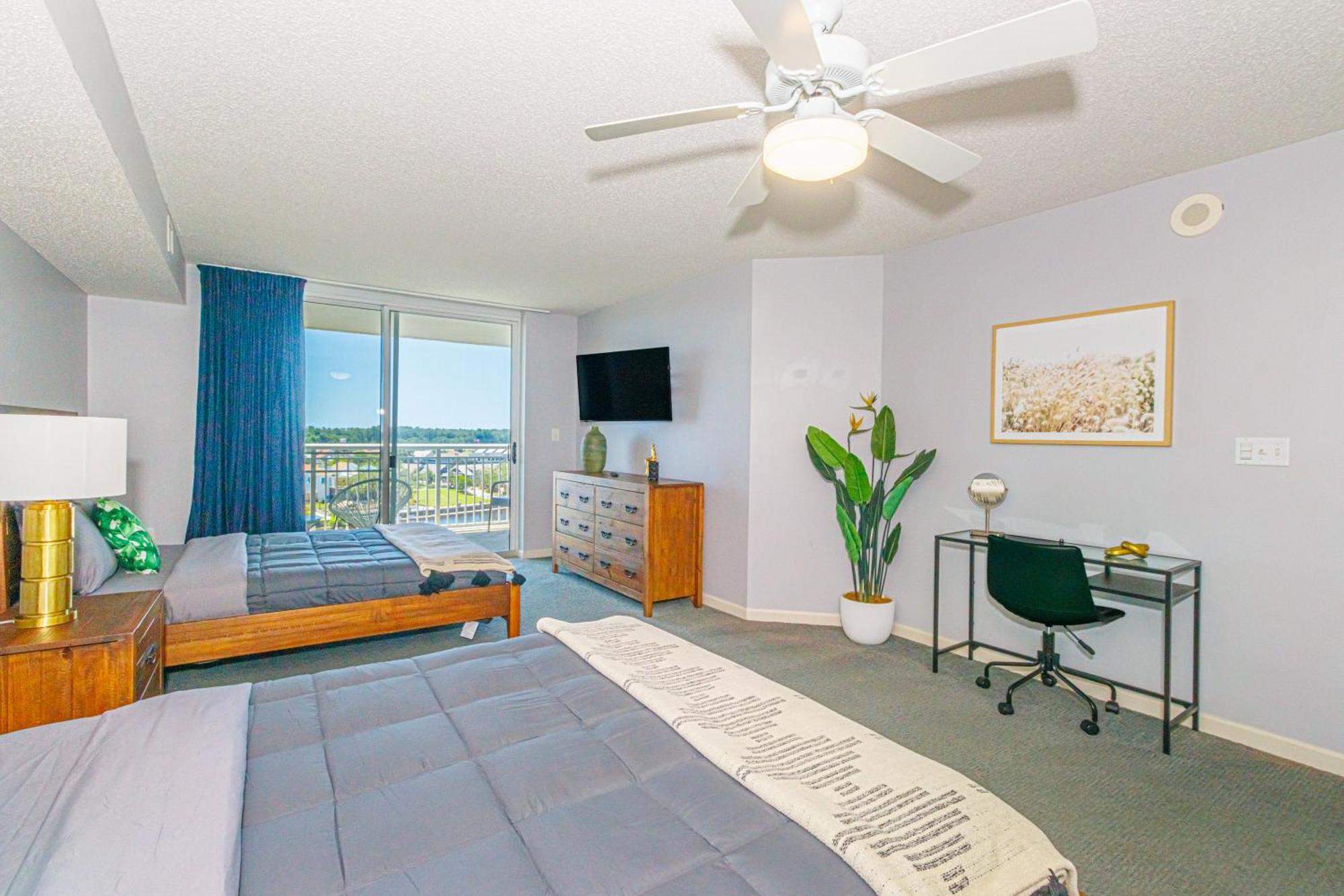מירטל ביץ' Modern Condo At Yacht Club Villas מראה חיצוני תמונה